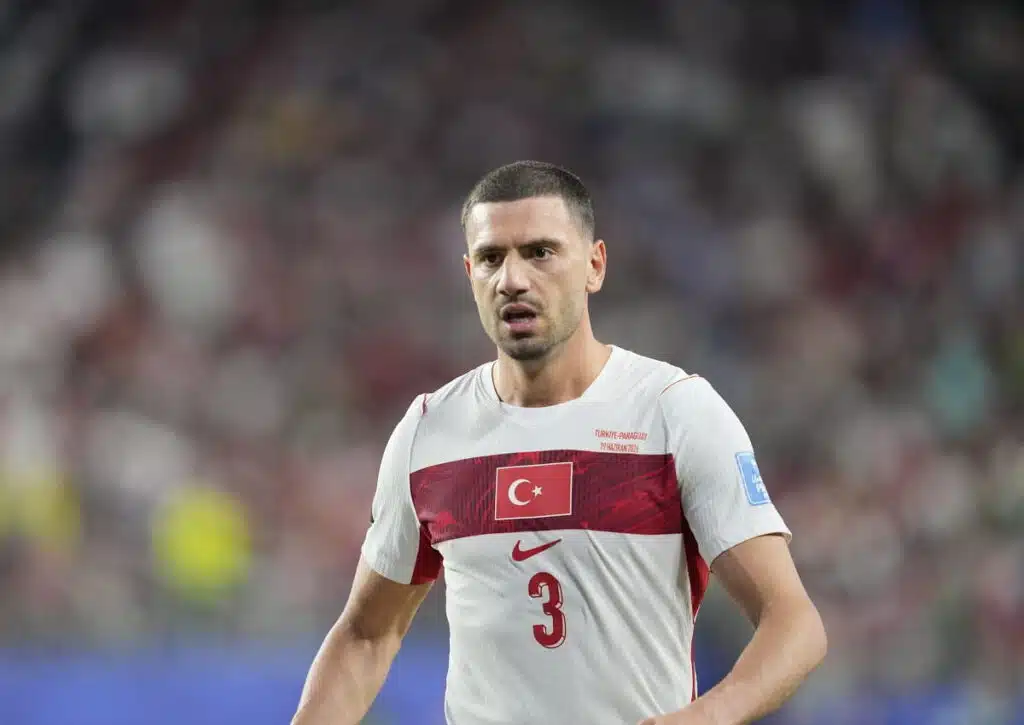 Verabschiedet sich die Türkei (im Bild: Merih Demiral) gegen Gastgeber USA erhobenen Hauptes aus dem Turnier? (© Associated Press / Alamy Stock Photo) Türkei USA Tipp