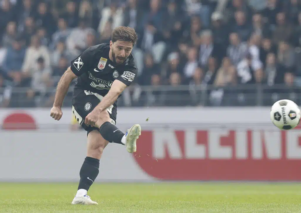 Kann sich Sturm Graz (im Bild: Otar Kiteishvili) eine gute Ausgangsposition für das Rückspiel verschaffen? (© APA-PictureDesk / Alamy Live News) Sturm Graz vs. Heart of Midlothian Tipp