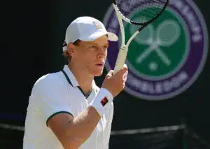 Liefert Sinner (im Bild) beim Wimbledon-Kracher gegen Djokovic ab? (© Associated Press / Alamy Stock Photo) Sinner Djokovic Tipp