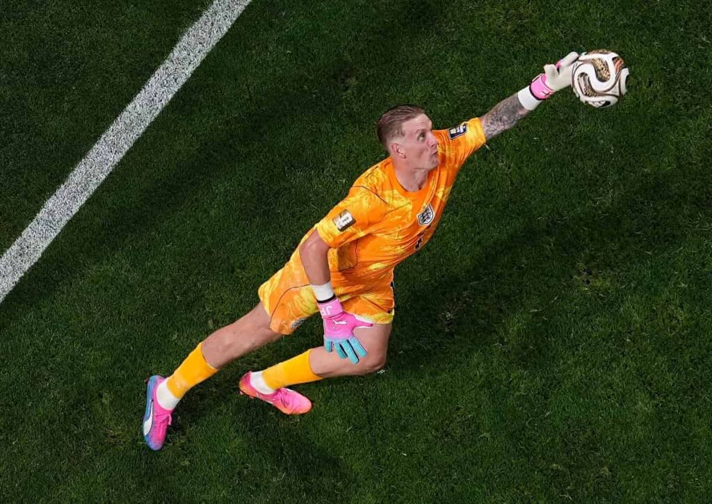 Wird das Spiel um Platz 3 zwischen Frankreich England (im Bild: Jordan Pickford) nicht allzu torreich? (© Associated Press / Alamy Stock Photo) Frankreich England Tipp