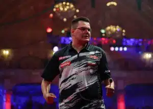 Muss sich Gian van Veen (im Bild) James Wade geschlagen geben? (© Action Plus Sports Images / Alamy Stock Photo) Gian van Veen James Wade Tipp